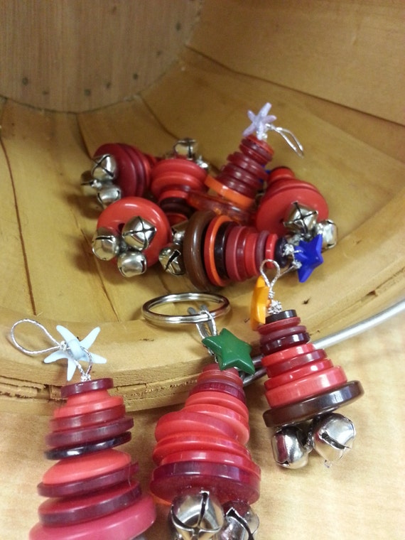 Set of 3 Button Christmas Tree ornaments Red by GillC3 on Etsy