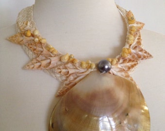 Mother of pearl necklace