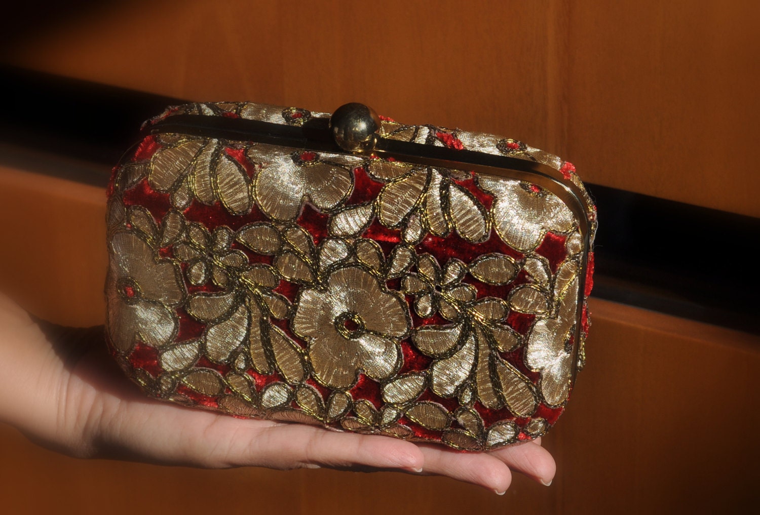 golden hand purse