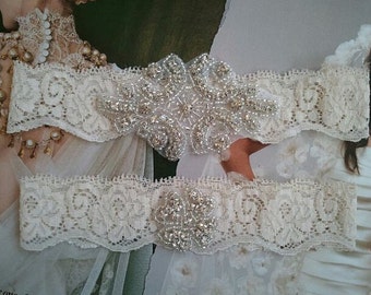 SALE - Wedding Garter, Bridal Garter, Garter Set - Rhinestones in ivory Lace - Style G20555