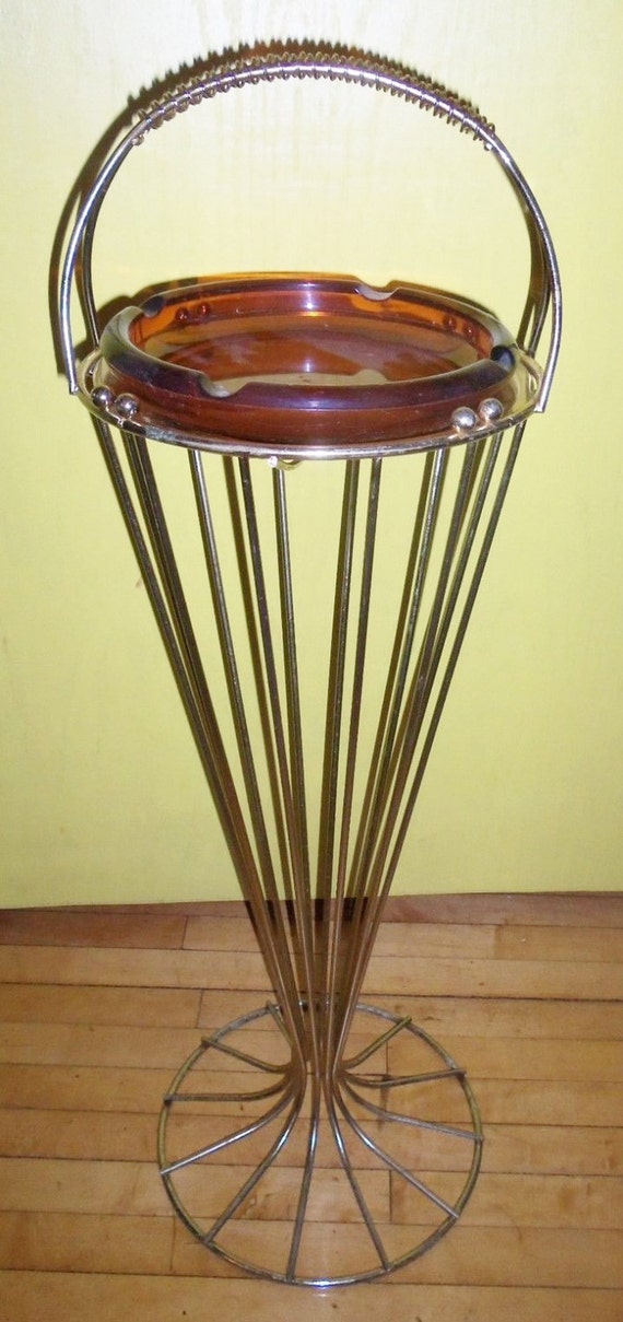 Vintage Mid Century Modern Atomic Era Metal Rod Ashtray