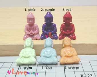 Resin sitting buddha pendants x 6 pcs (V-127).