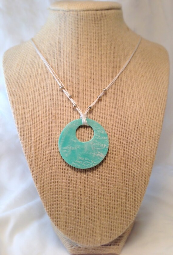 Items similar to Turquoise round pendant necklace on Etsy