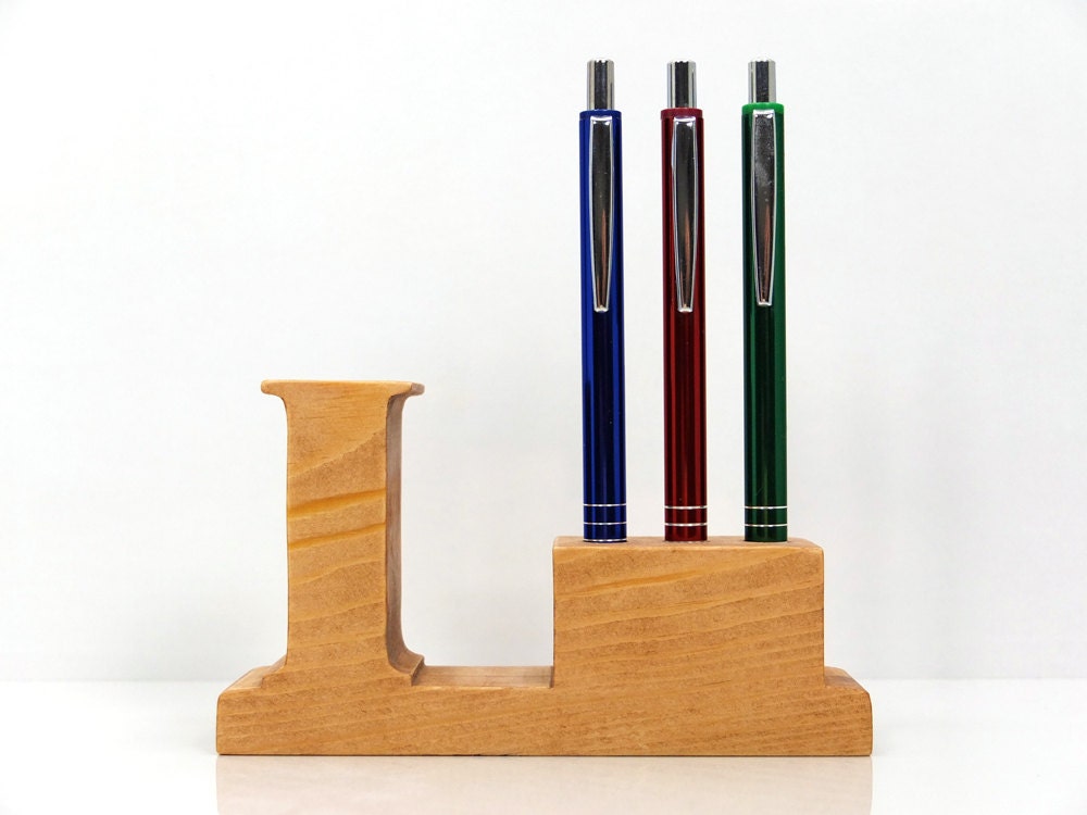 Pen Holder. Personalized wooden desk pen holder with letter