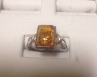 BeautifulSterling Silver and Natural Amber Ring