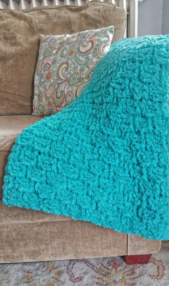 super soft chunky knitted blanket turquoise