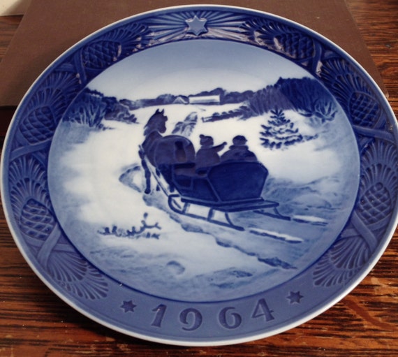 Items similar to Royal Copenhagen Annual Christmas Plate, 1964 ...