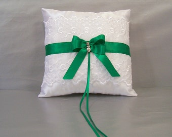 Popular items for Emerald Green pillow on Etsy