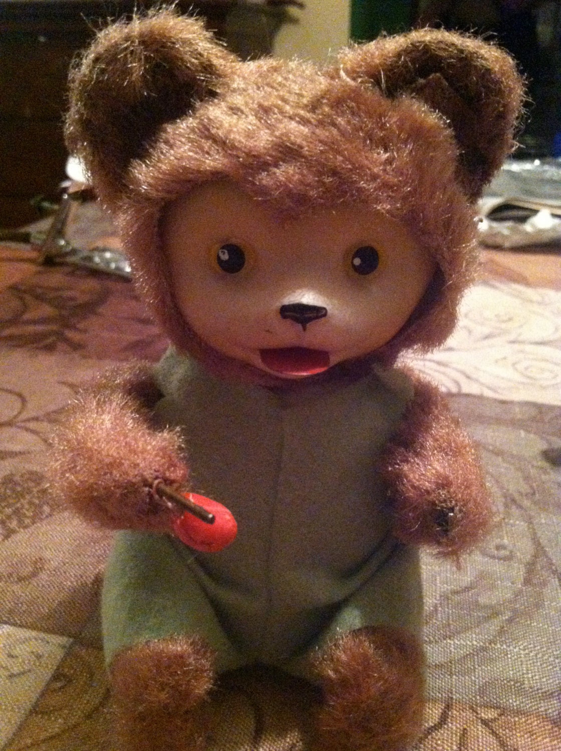 Wind up toy bear Modern Toys Japan