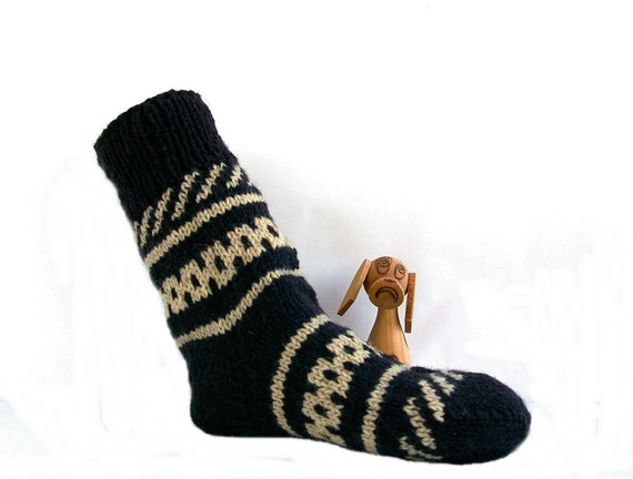 Mens wool socks. Chunky hand knitted hiking socks dark by FlySheep