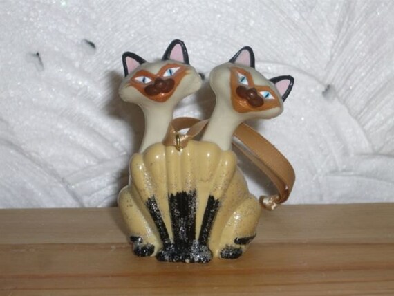 disney siamese cat ornament