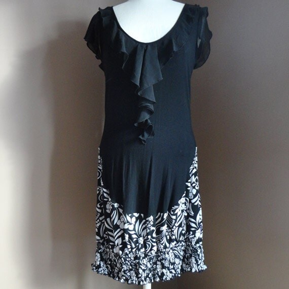 Black and White Tunic by upcycleitjanes on Etsy