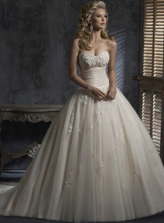 vintage ball gown wedding dress