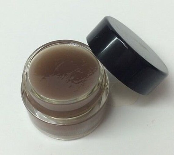 How to Make Chocolate Lip Balm: 13 Steps (with Pictures) - How