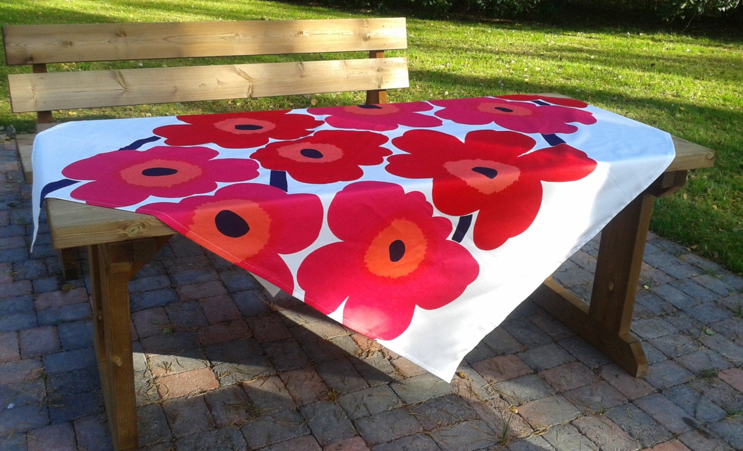 Modern tablecloth made from Marimekko fabric Unikko