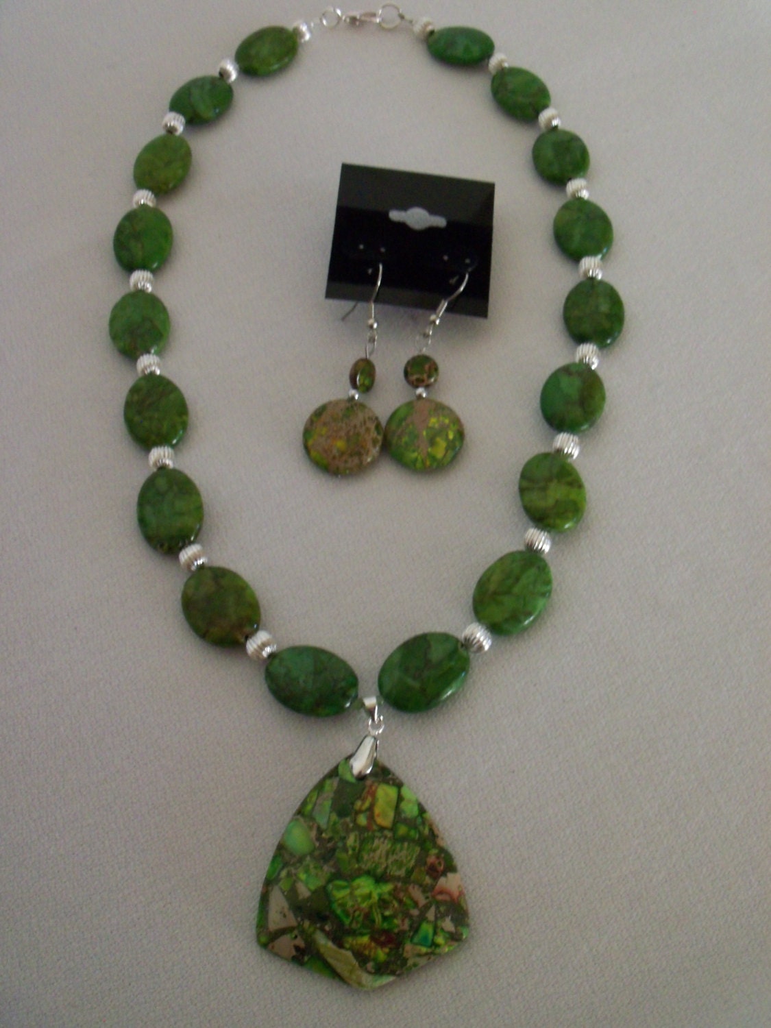 A Wonderful Green Jasper Necklace By Kachinatradingpost On Etsy 