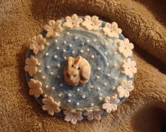 Needle Felted Brooch Pin Bunny Rabbit Button Vintage Lace Flowers Blue White