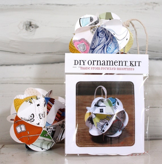 Holiday Ornament Kit