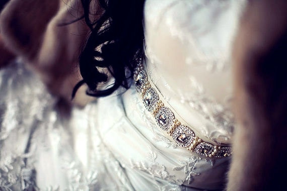 Oval rhinestone and pearl bridal sash in ivory