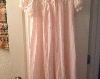 Vintage pink peignoir robe