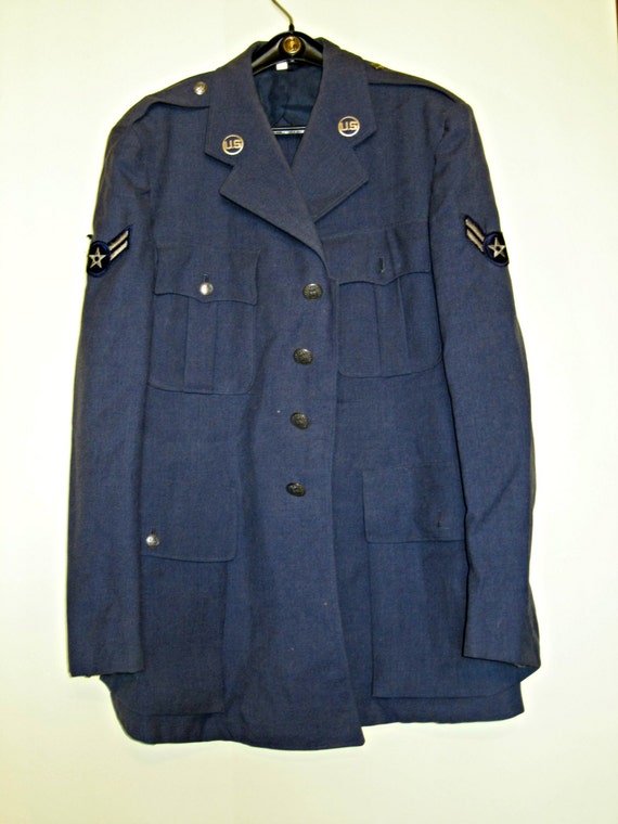 US Air Force uniform for Airman 1st class A1C 1970s