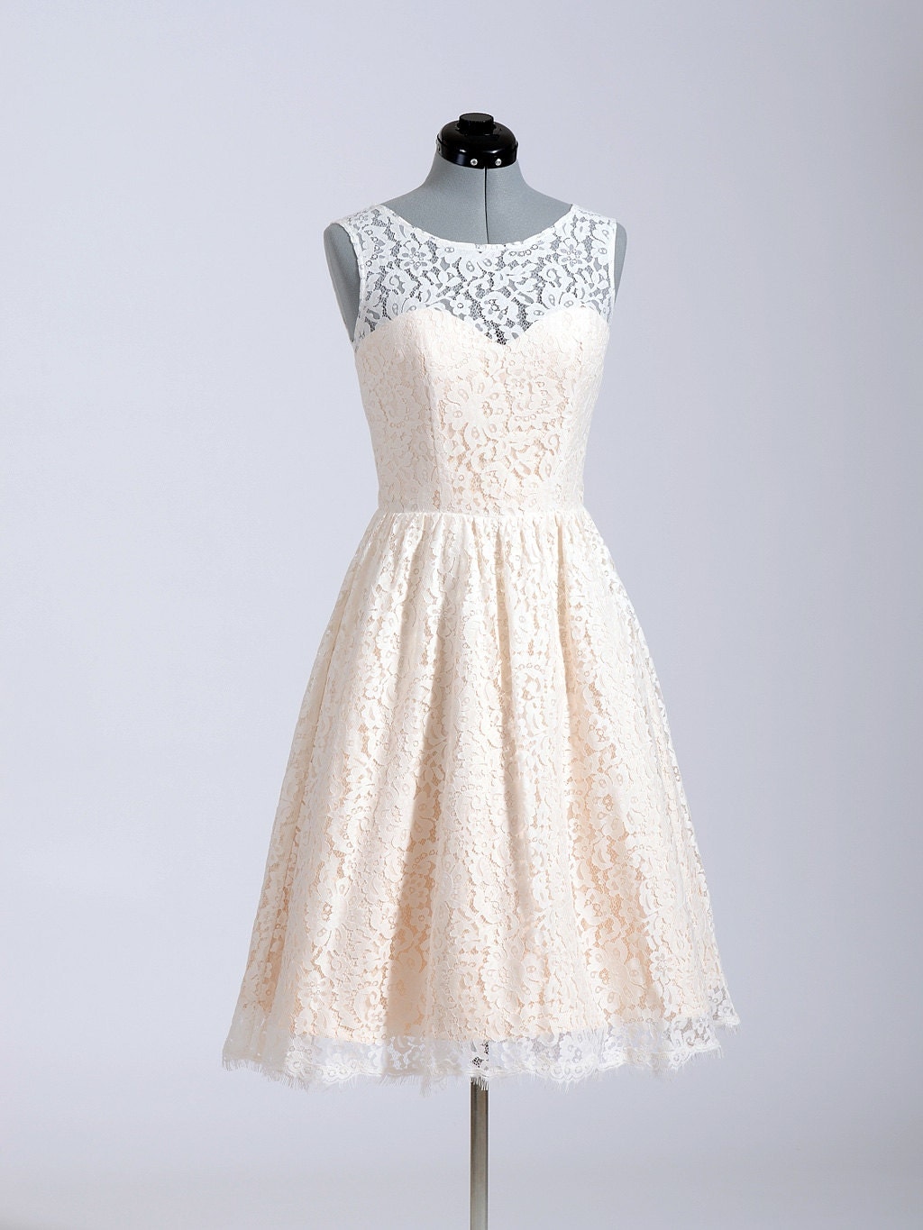 Lace wedding dress wedding dress bridal gown sleeveless