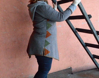 Woolen handmade sweater with hood and collar. Woolen jacket with geometric triangle appliques. Warm autumn sweater. Plus size