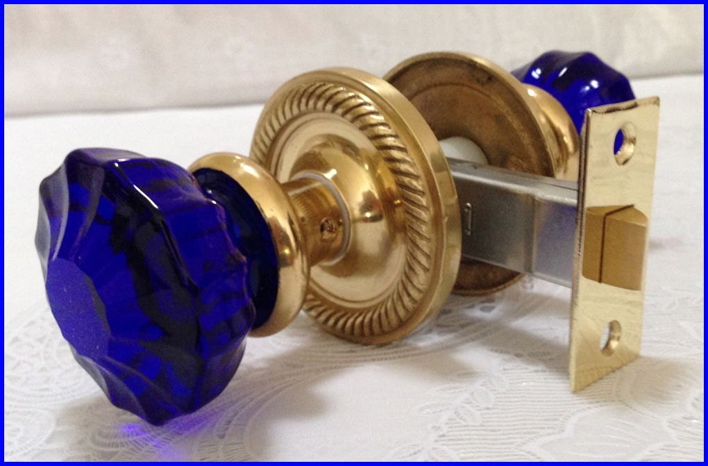 ASTORIA CRYSTAL Door Knob Sets Emerald Green by RoussoDesigns