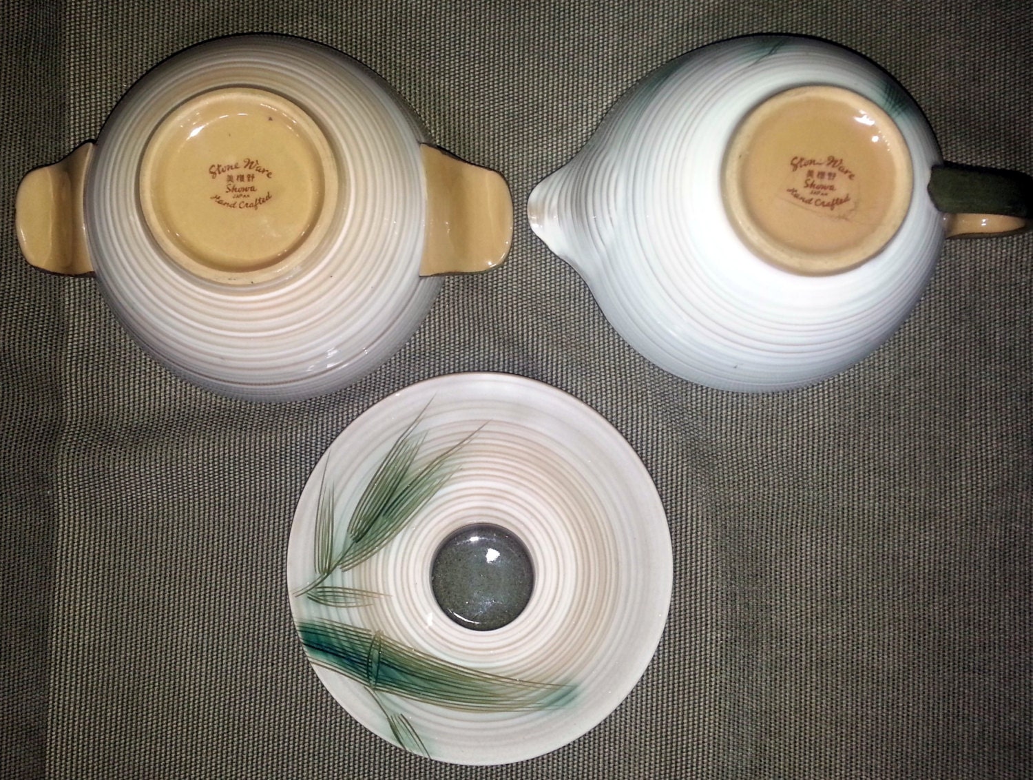 Genuine Showa Kasuga Stoneware Japan Bamboo Leaf Motif