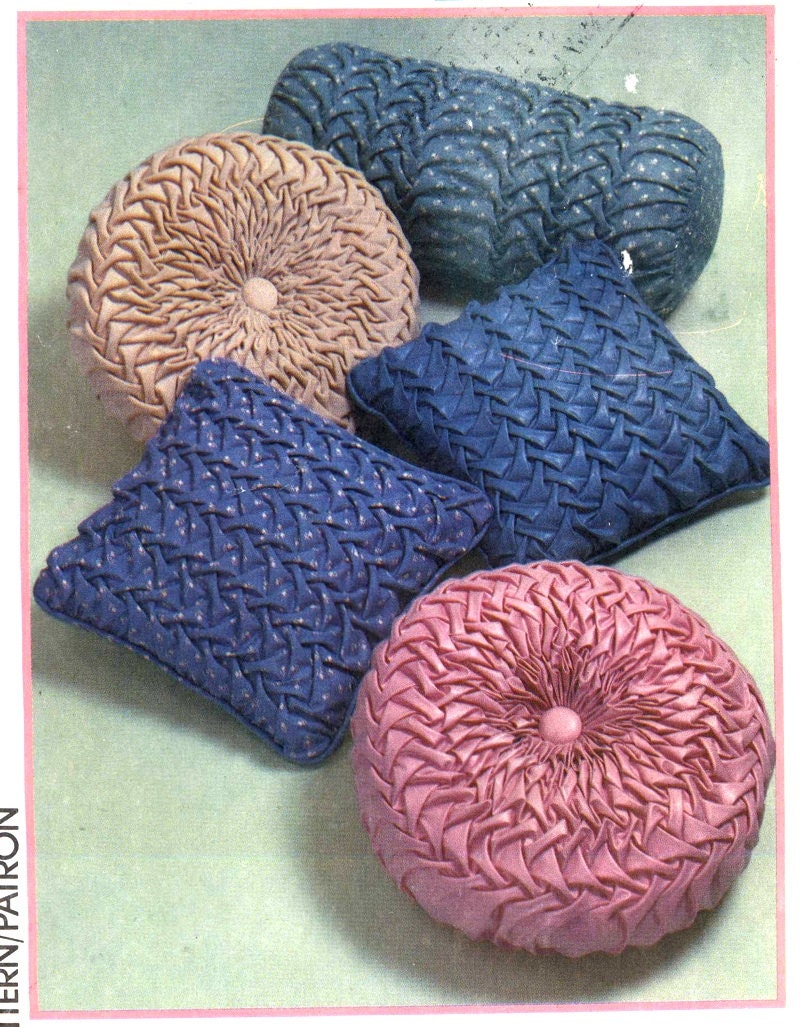 Smocked pillows Pattern 80s Home Decor Vintage sewing pattern