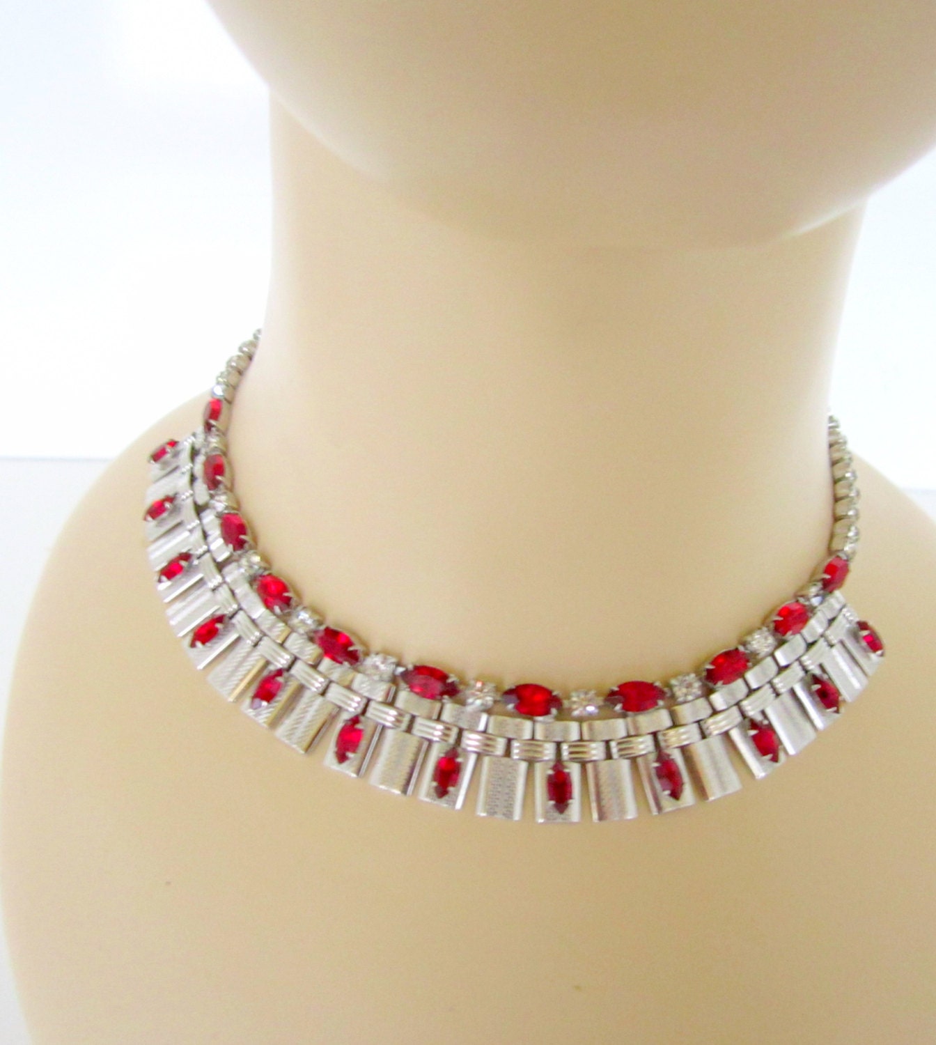 Art Deco Vintage Necklace Silver and Red by nanascottagehouse