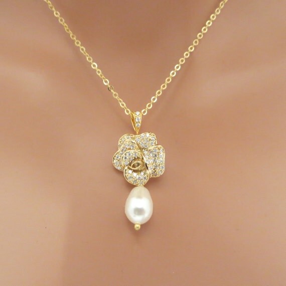 Gold wedding necklace Bridal necklace Rhinestone by treasures570