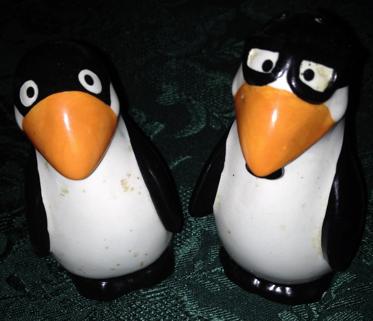 Silly Vintage Penguins Salt and Pepper Shakers