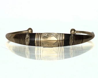Bronze Tuareg Bracelet with Ebony
