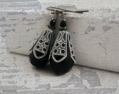 Black Glass Earrings Black Earrings pink80sgirl Romantic Victorian Gothic Festive Gothic Bride / Halloween / Cosplay / Black Jewelry