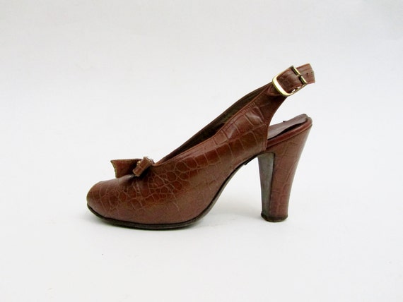 Vintage 1930s Shoes / Studded Peep Toe Slingback by 4birdsvintage