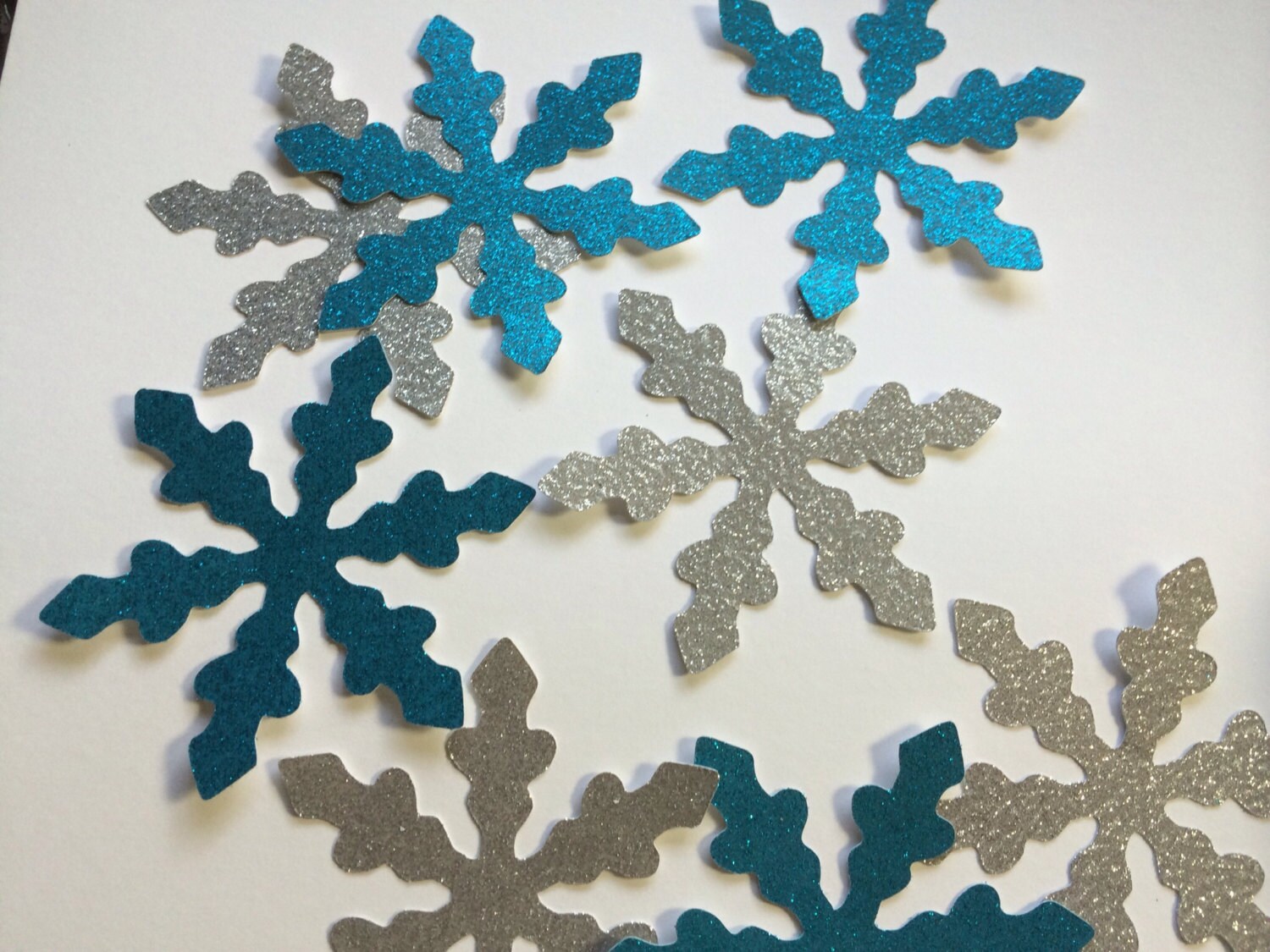 8 4 inch blue silver snowflakes large snowflake decoration 8 4 inch blue silver snowflakes large snowflake decoration