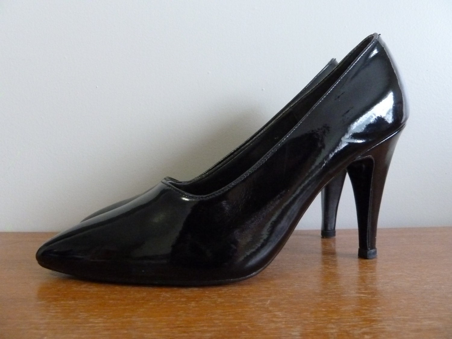 80s Stiletto Heels Black Patent Wild Pair Shoes Pumps