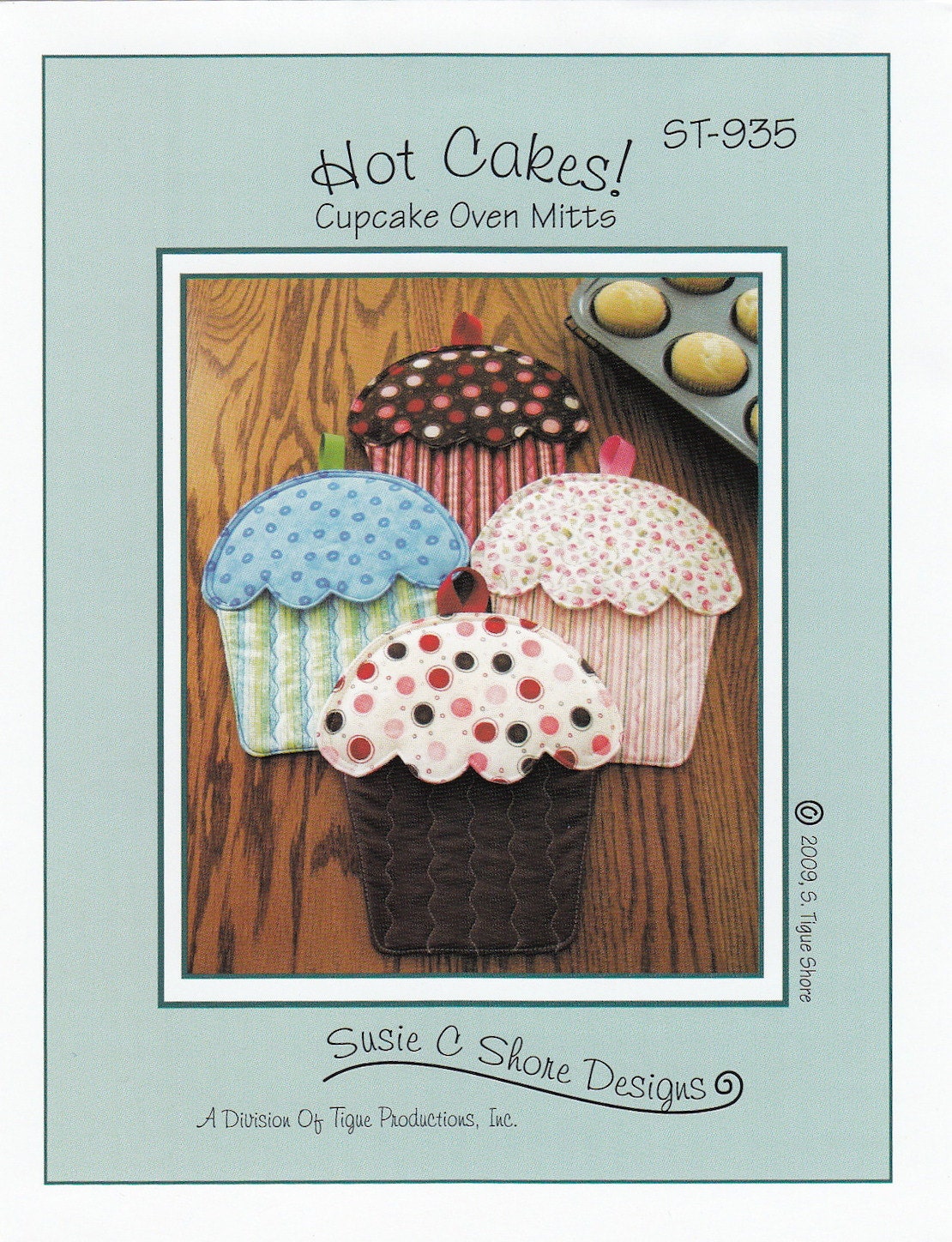 Download Hot Cakes Cupcake Oven Mitts Hot Pads Potholder Pattern by