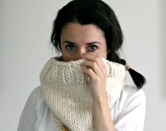 Knit Chunky Cowl Scarf, Ribbed Cowl // Fisherman // THE ALMONTE