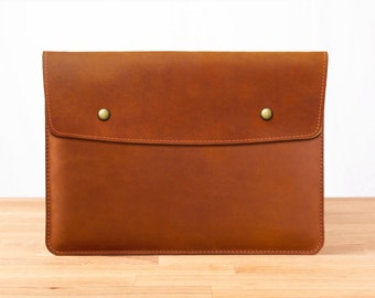 15" MacBook Pro with Retina Display - Leather Sleeve Case in Brown