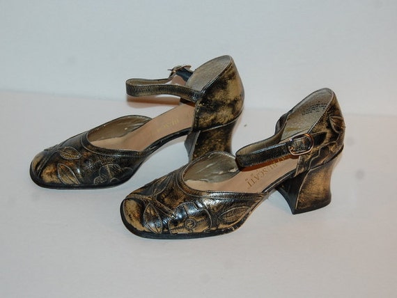 Vintage Tooled Leather Chunky Shoes Size 5 Hugo Buscati