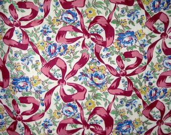 Vintage 40s cotton fabric yardage Novelty floral bow design print 3 yards sewing