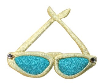 ID #9038 Pair of Wayfarer Sunglasses Shades Embroidered Iron On Applique Patch