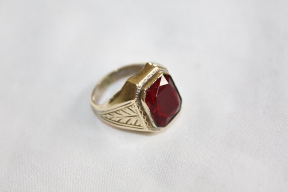 Vintage Mens Faux Ruby Ring Gold Filled 1940s Jewelry Signet