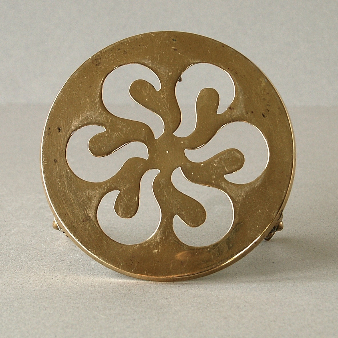 Vintage round brass trivet Brass fireside trivet Round trivet