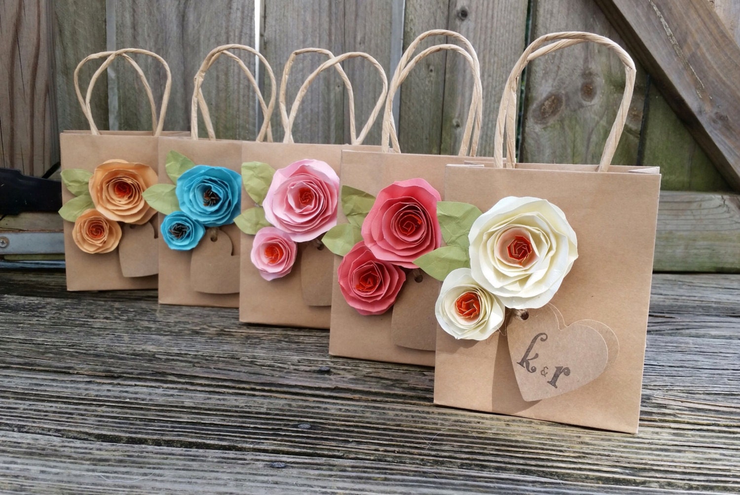 Kraft gift bags. Shabby chic. Paper flowers. Gift bags. YOUR