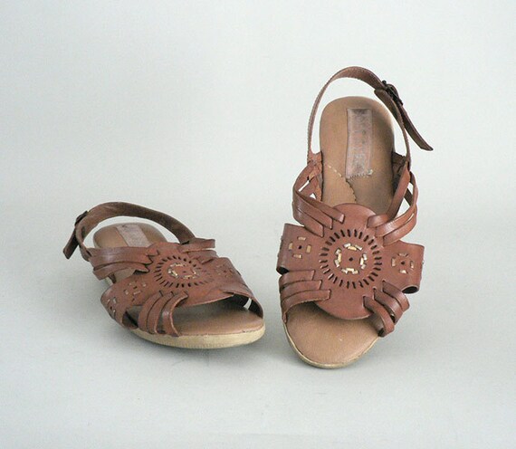 Womens Vintage Tan Huarache Sandal Size 8 by LongSince on Etsy