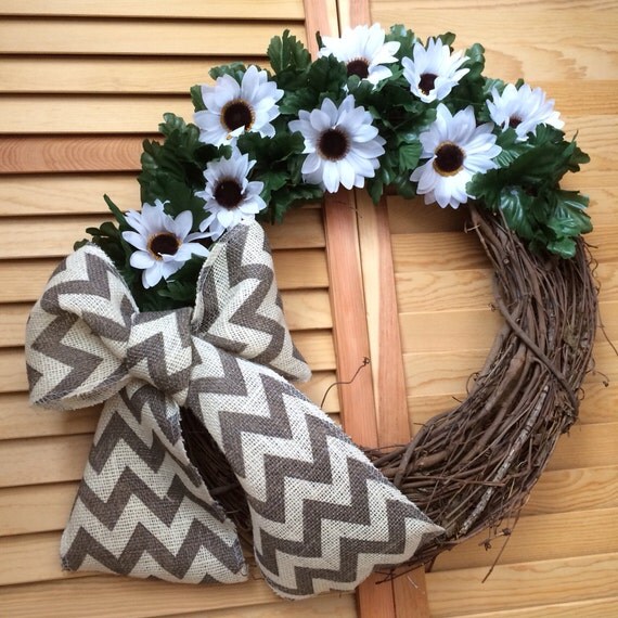 NEW Rustic White Daisy Wreath SPRING Daisy by FromTheCoast2TheCity