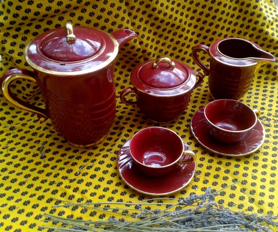 Art Deco Red Porcelain Set - Antique French 1930 - Red Gilded Coffee ,Tea Pot , Creamer, Sugar Bowl , 2 Demitasse, Saucer - PL France Marks